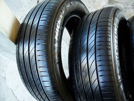 มิชลิน215-60-R16ลงพื้นปี14 (4เส้น3,600บ) มิชลิน215-60-R16ลงพื้นปี14 (4เส้น3,600บ)