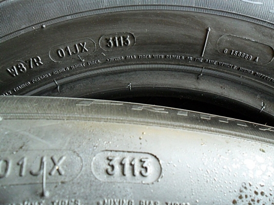 มิชลิน205-60-R16ลงพื้นปี14 (4เส้น3,400) มิชลิน205-60-R16ลงพื้นปี14 (4เส้น3,400)