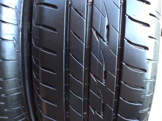 ยางBRIDGESTONE 175 65 R15ลงพื้นจริงปี2015สภาพสวยมากดอกเยอะมาก90\%
