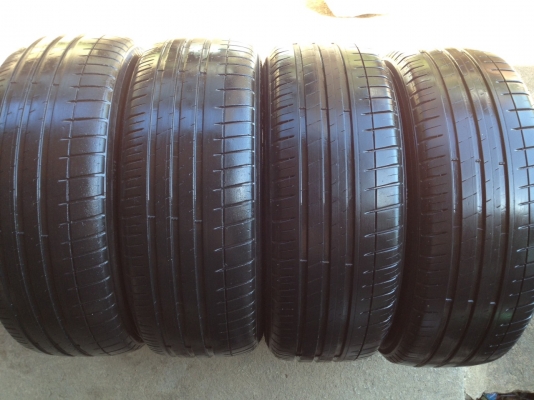 ยางMICHELIN 205 55R16ปี2014 สภาพสวยดอกเยอะไม่มีปะ