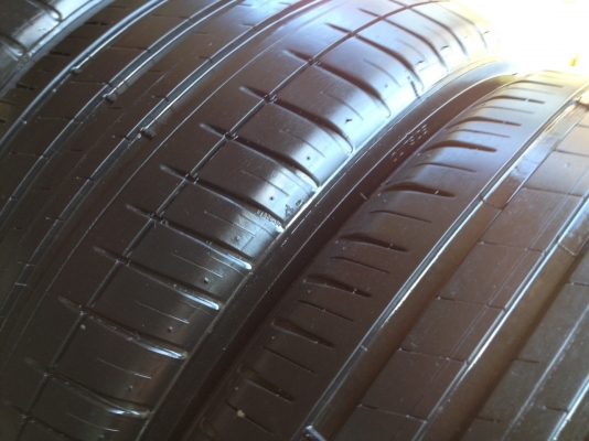 ยางMICHELIN 205 55R16ปี2014 สภาพสวยดอกเยอะไม่มีปะ
