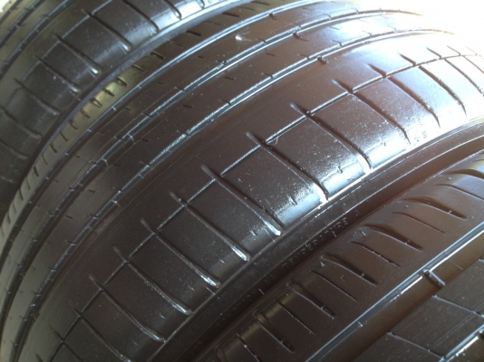 ยางMICHELIN 205 55R16ปี2014 สภาพสวยดอกเยอะไม่มีปะ