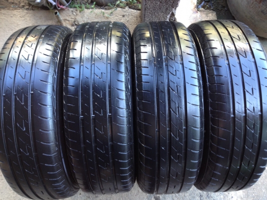 ยางBRIDGESTONE 195 65R15 ปี2014 สภาพสวยดอกเยอะมาก