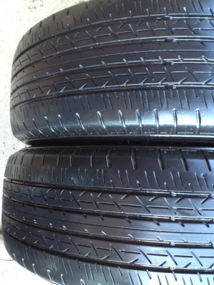 ยางBRIDGESTONE 215 60R16ปี2014 สภาพสวยดอกเยอะถูกๆ 1คู่