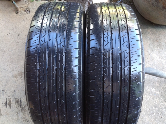 ยางBRIDGESTONE 215 60R16ปี2014 สภาพสวยดอกเยอะถูกๆ 1คู่