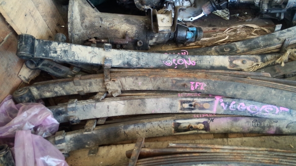 แหนบเก่าเเท้กะบะ ไม่ว่าจะเ็นวีโก้ ดีเเม้ก สตาด้าเเละอื่นอื่น สอบถามได้เลยครับ ดีเคเซียงกง สมุทรสาคร สมุทรสงคราม พระรามสอง