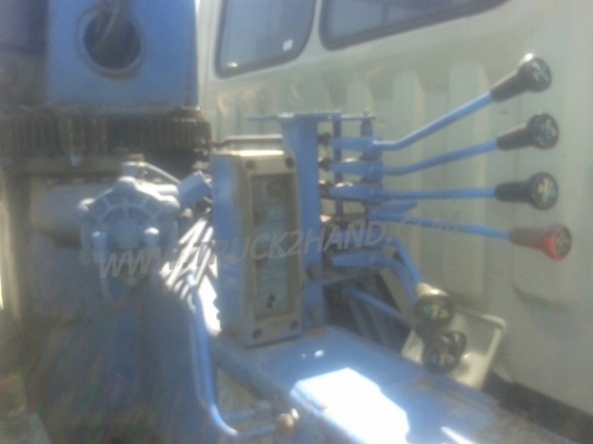 รถบรรทุก 6 ล้อติดเครน ยี่ห้อ HINO  รุ่น FF 3 H 195 แรงม้า  เครน TADANO 3 ตัน ขนาดกระบะ ยาว 6.40 เมตร