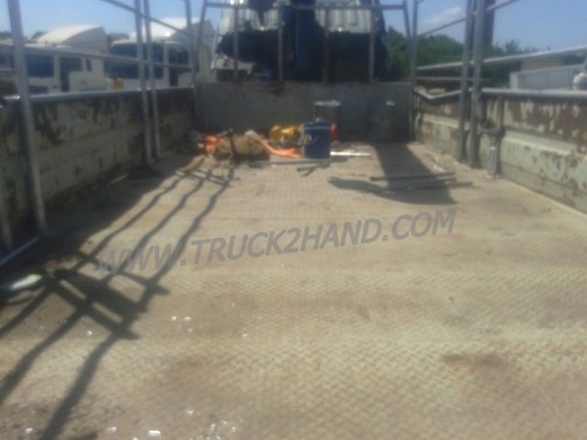 รถบรรทุก 6 ล้อติดเครน ยี่ห้อ HINO  รุ่น FF 3 H 195 แรงม้า  เครน TADANO 3 ตัน ขนาดกระบะ ยาว 6.40 เมตร