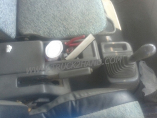 รถบรรทุก 6 ล้อติดเครน ยี่ห้อ HINO  รุ่น FF 3 H 195 แรงม้า  เครน TADANO 3 ตัน ขนาดกระบะ ยาว 6.40 เมตร