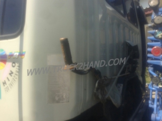 รถบรรทุก 6 ล้อติดเครน ยี่ห้อ HINO  รุ่น FF 3 H 195 แรงม้า  เครน TADANO 3 ตัน ขนาดกระบะ ยาว 6.40 เมตร