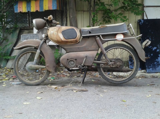 ขายรถเยอรมัน ไครสเลอร์ ครบๆสวยๆเดิมๆราคาไม่แพงน่าเก็บสะสมครับ