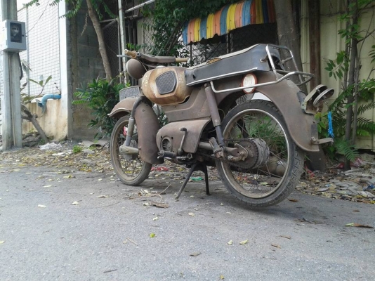 ขายรถเยอรมัน ไครสเลอร์ ครบๆสวยๆเดิมๆราคาไม่แพงน่าเก็บสะสมครับ