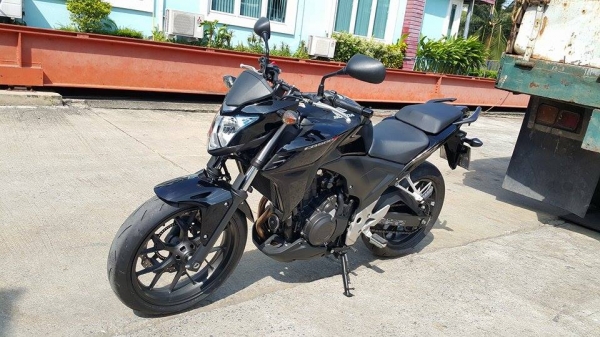 CB500F 2013 วิ่งน้อย สภาพมือ1 ไม่ล้ม ชน แปะ ต่อรองได้ครับ