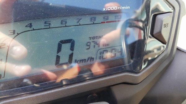 CB500F 2013 วิ่งน้อย สภาพมือ1 ไม่ล้ม ชน แปะ ต่อรองได้ครับ