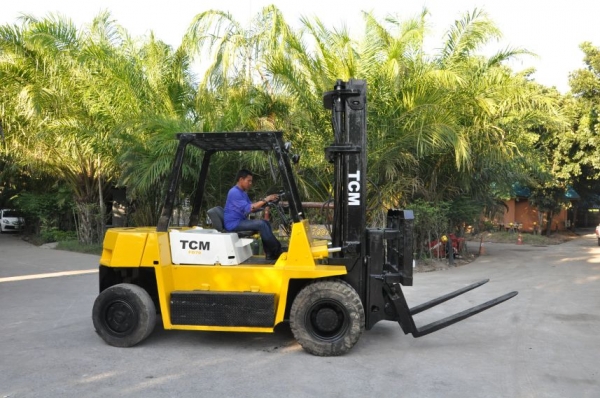 (ลดกระหน่ำ)ขายรถFORKLIFT TCM FD70 งากระดก เสาสูง4เมตร 7ตัน เดิมจากญี่ปุ่น ยังไม่เคยใช้ในไทย 340,000เท่านั้น!!