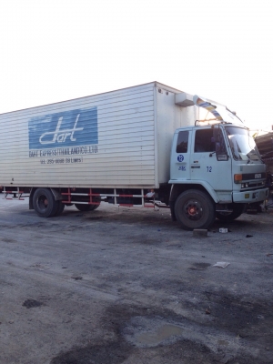 รถบรรทุก 6 ล้อ ISUZU