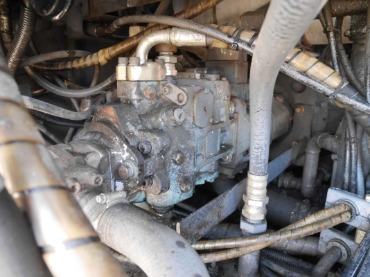 HA60W-2 ปูกว้าง 6เมตร ปี1996 5,641ชม. สนใจติดต่อ สามภพ NDTTครับ