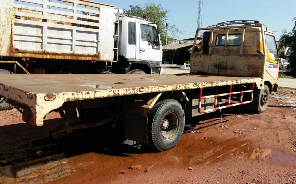 หกล้อ ฮีโน่ FC120ซุปเปอร์เสีย พื้นเรียบ ยาว 5.50ม สภาพดีพร้อมใช้ ทะเบียนพร้อมโอน หกล้อ ฮีโน่ FC120ซุปเปอร์เสีย พื้นเรียบ ยาว 5.50ม สภาพดีพร้อมใช้ ทะเบียนพร้อมโอน