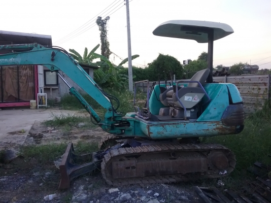 ขายรถแบคโฮ KOMATSU  pc 25-7รถสวยสภาพเก่านอกพร้อมใช้ราคา 250,000 090-772-3710 090-772-3708