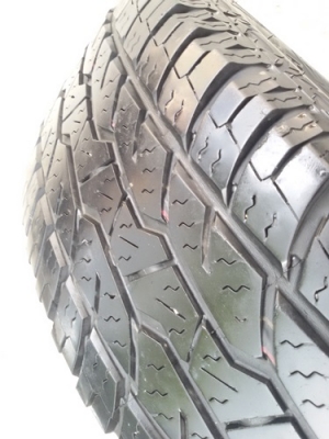 ขายยาง265/70/16 ปี 4012 MAXXIS 700  2 เส้น