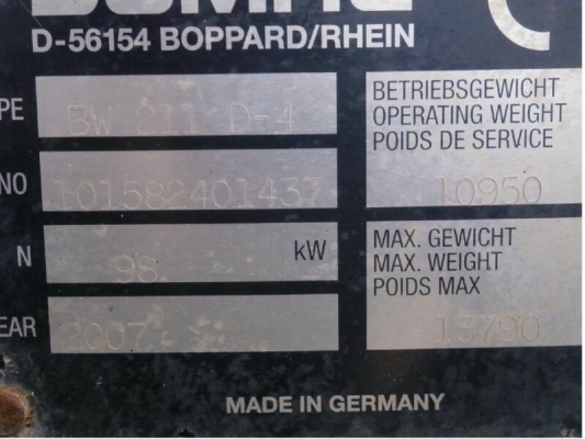 (คันที่2) BOMAG BW211D-4 10ตัน ปี2007 3,283ชม.ถึงไทยแล้วครับ (คันที่2) BOMAG BW211D-4 10ตัน ปี2007 3,283ชม.ถึงไทยแล้วครับ