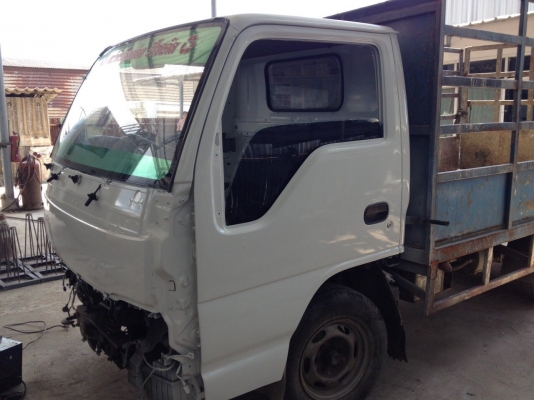 4ล้อไม่ติดเวลาเครื่อง4JG2100แรงยูโรทูขายNHR69Eกะบะเหล็กยาว3.20ม