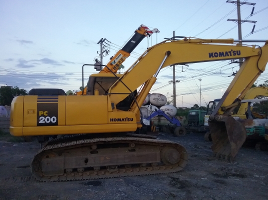 ขายรถแบคโฮ KOMATSU  pc 200-7 เล่มทะเบียน 9,&times;&times;&times;  ชม. รถสวยพร้อมใช้ราคา 1,650,000 090-772-3710 090-772-3708
