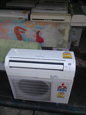 **** ขายแอร์ Mitsubishi 13000 BTU สภาพสวย **** **** ขายแอร์ Mitsubishi 13000 BTU สภาพสวย ****