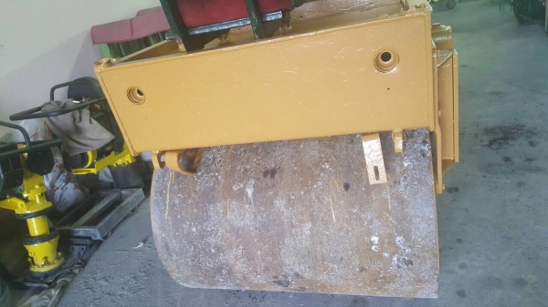 ขายครับ รถบด BOMAG BW102 AC ขนาด 4 ตัน ระบบสั่นสะเทือน พร้อมใช้ครับ ขายครับ รถบด BOMAG BW102 AC ขนาด 4 ตัน ระบบสั่นสะเทือน พร้อมใช้ครับ
