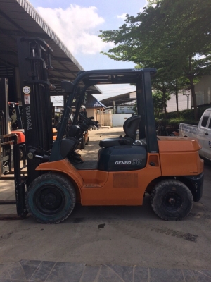 รถฟอล์คลิฟท์ โตโยต้า รุ่น 7 เสา 4 เมตร ดีเซล พร้อมใช้งานครับ