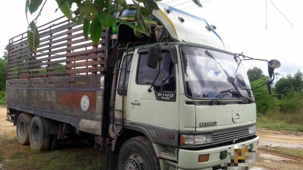 10ล้อเพลาเดียว..195แรง Hino FL3HNLA-11370....เครื่องดี ho7d  คัสซีสวย..รถสภาพดี ยางใช้ได้