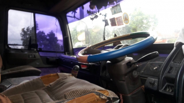 10ล้อเพลาเดียว..195แรง Hino FL3HNLA-11370....เครื่องดี ho7d  คัสซีสวย..รถสภาพดี ยางใช้ได้