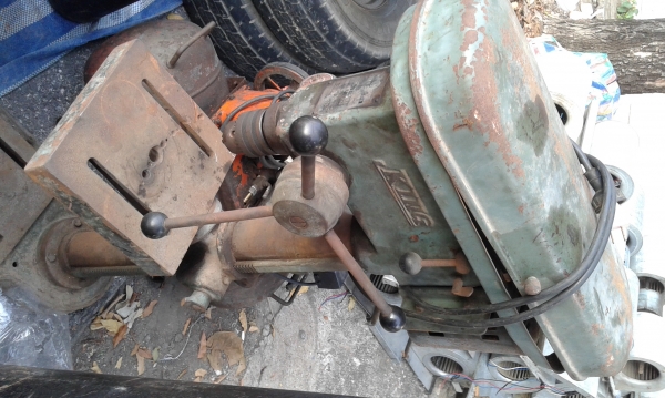 แท่นสว่านคิง