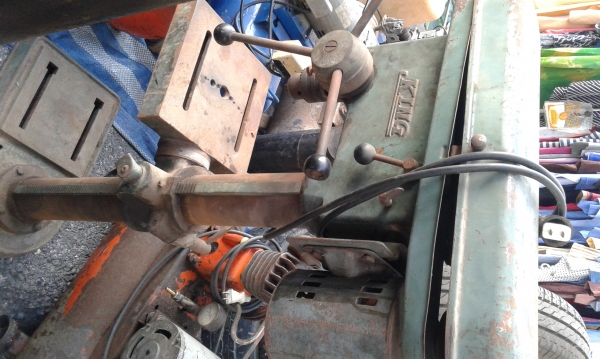 แท่นสว่านคิง