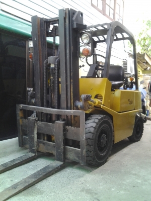 โฟร์คลิฟ Yale 2.0 ตัน เสาสูง 3.5เมตร ยางตัน สภาพสวย ใช้งานน้อย แต่ กำลังดี