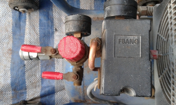 ปั้มลมโรตาลี