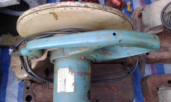 ไฟเบอร์ตัดเหล็กมากีตา