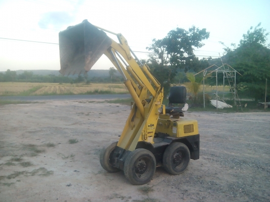 ฝากขายรถตักล้อยาง