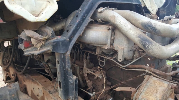 ขายรถโม่ปูน 5 คิว 10 ล้อ 2 เพลา เครื่อง PE6-T 290 แรงม้า เอกสารเล่มทะเบียนพร้อม ยางมีให้ครบนะครับ ราคาคุยได้