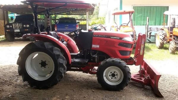 ขายด่วนครับ  ยันม่าร์ EF393T