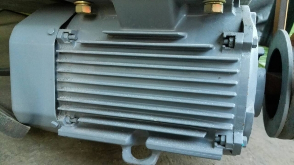 Sell>> โบวเวอร์เป่าอากาศ KRUGER ใบพัดสองตอน ขนาด 12" มอเตอร์ Carrier 3 HP. 380V. สภาพใหม่ 98\% ใช้งานไม่ถึงเดือน!!