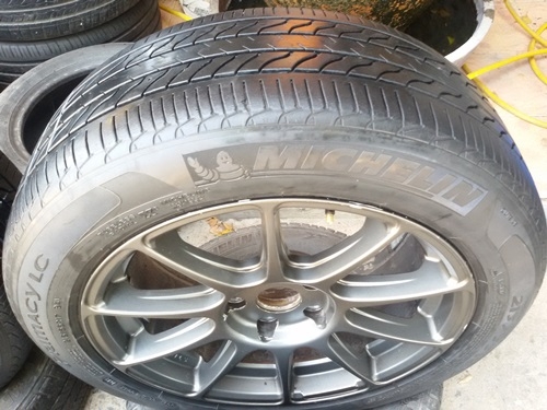 ขายล้อSTD ขอบ17 5รู 114กว้าง7.5 ET38 พร้อมยาง  4 ล้อ