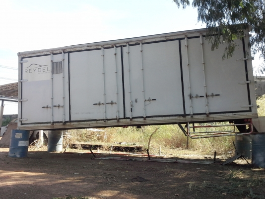 ขายด่วน ตู้แห้ง 10 บาน ,7.20 เมตร สภาพดี พร้อมใช้งาน