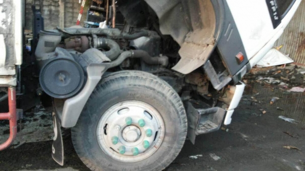 HINO รุ่น FF1JMLA แรงม้า 212 ปี2545 ตู้ปีกนกเปิดได้รอบคัน เครื่องเดิม เกียร์เดิม รถห้างพร้อมใช้ ติดต่อคุณหนุ่ม 088-5515555