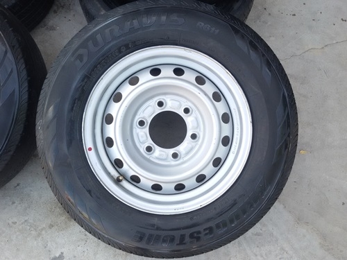 ขายล้อกะทะ15 6รู ยาง205/70/15 ปี11 4 ล้อ 4000 ขายล้อกะทะ15 6รู ยาง205/70/15 ปี11 4 ล้อ 4000