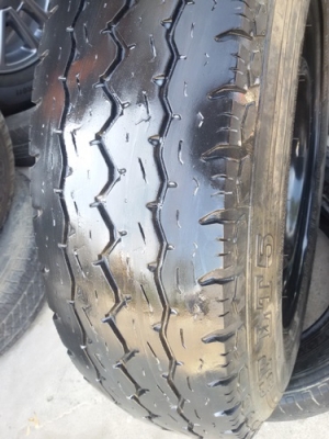 ขายล้อกะทะ15 6รู (สีดำ) ยาง195R15 4 ล้อ 4000 ขายล้อกะทะ15 6รู (สีดำ) ยาง195R15 4 ล้อ 4000