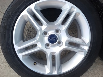 ขายล้อแม็ก Ford Fiesta16 พร้อมยางปี 13 4 ล้อ ขายล้อแม็ก Ford Fiesta16 พร้อมยางปี 13 4 ล้อ