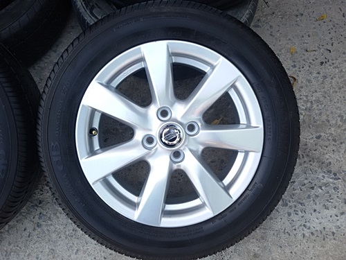ขายล้อแม็กNISSAN ALMERA VL(รุ่นTOP) ยางปี3914  4 ล้อ