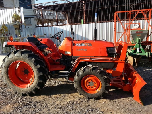 คูโบต้า L3408 4 WD พร้อมใบมีดดันหน้า ...เล่มทะเบียนพร้อม