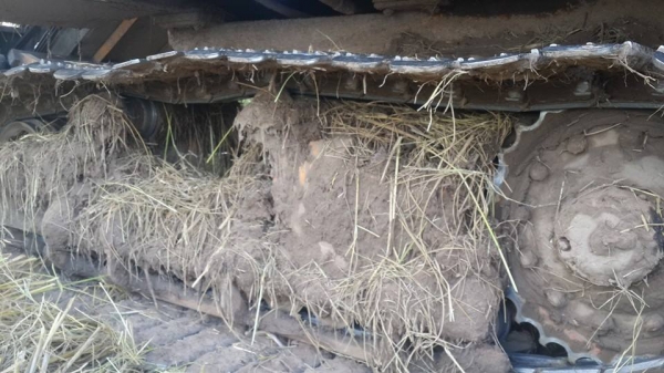 ขายรถเกี่ยวข้าว เกษตรพัฒนาไอ้หนุ่มไวไฟ ช่วงล่าง12นอก ปั๊ม23 เครื่องอีซูซุ230โบว์ พร้อมลงลุยเกี่ยว ตู้ใหม่ โซ่เต็ม